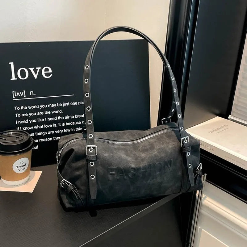 Sac à main bandoulière rétro cylindrique pour femme, spacieux pour un usage quotidien, idéal pour les trajets domicile-travail, les sorties shopping décontractées, les courts voyages et les déplacements du quotidien.